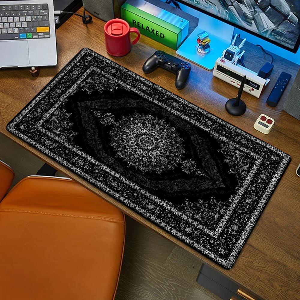 Retro Gaming Realm - Nuovo Tappetino per Mouse Nero Stile